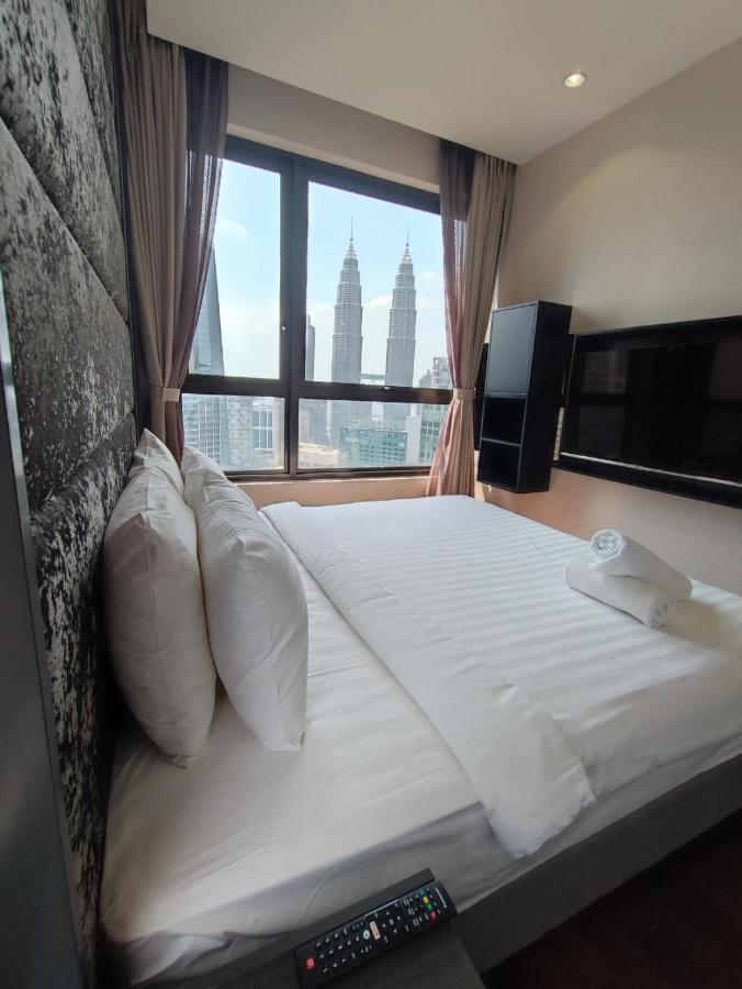 8 Kia Peng Suites Klcc By Luna Kuala Lumpur Esterno foto