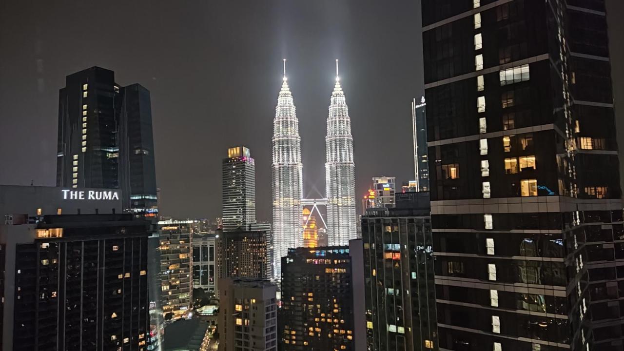 8 Kia Peng Suites Klcc By Luna Kuala Lumpur Esterno foto