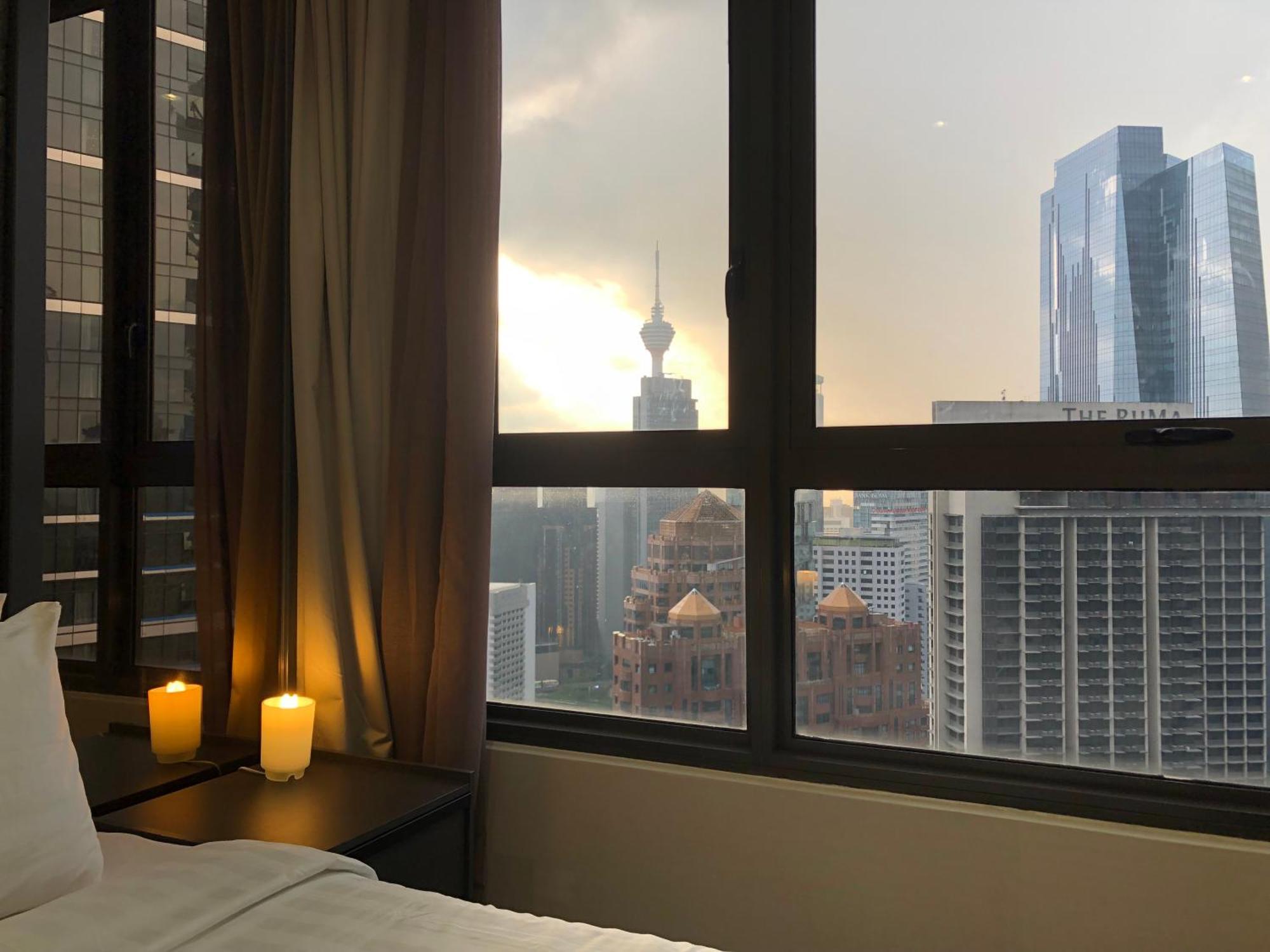 8 Kia Peng Suites Klcc By Luna Kuala Lumpur Esterno foto