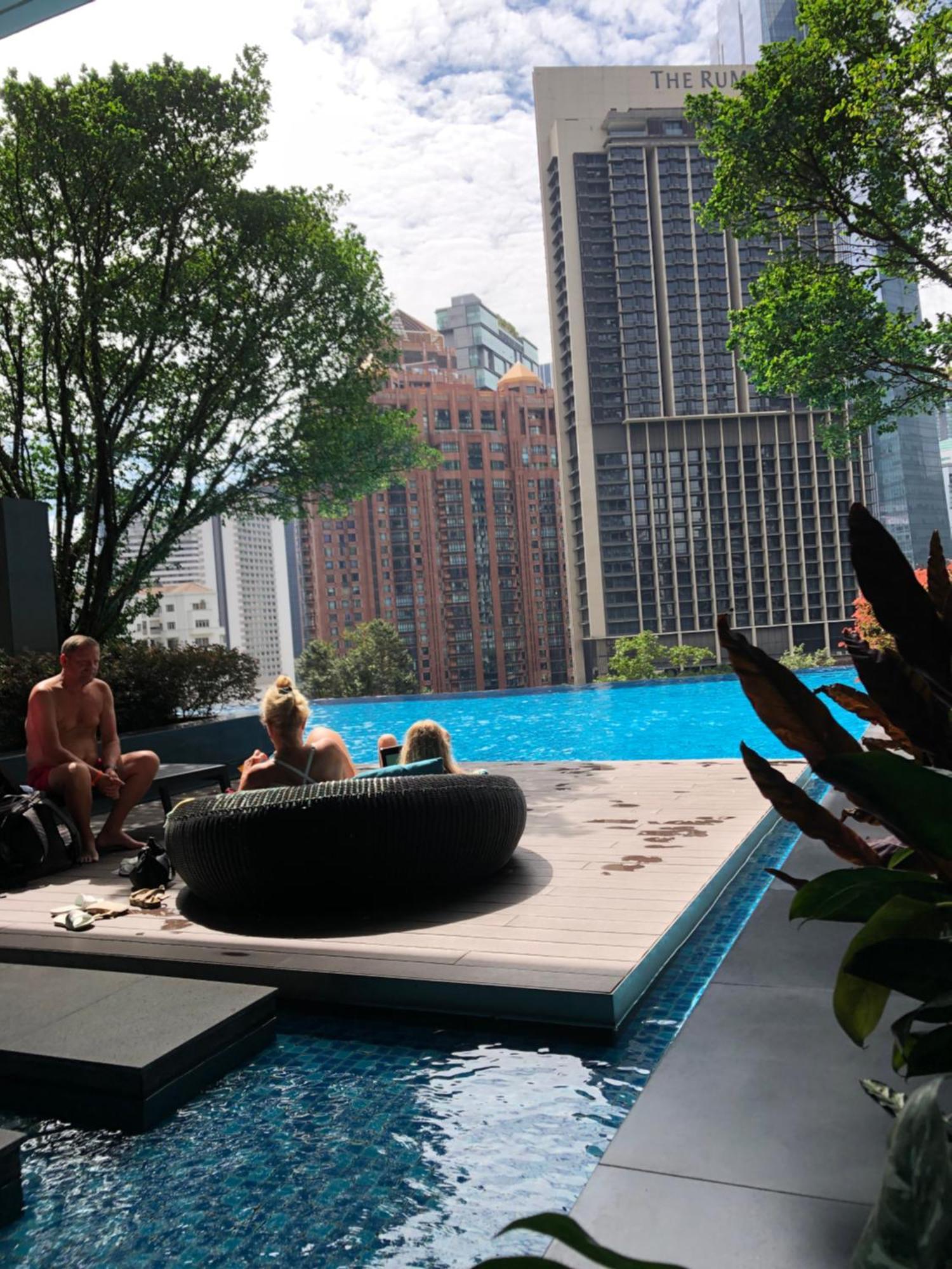 8 Kia Peng Suites Klcc By Luna Kuala Lumpur Esterno foto